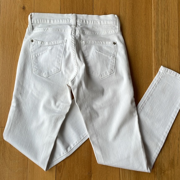 JAMES JEANS TWIGGY WHITE JEANS, 27 - Picture 4 of 5